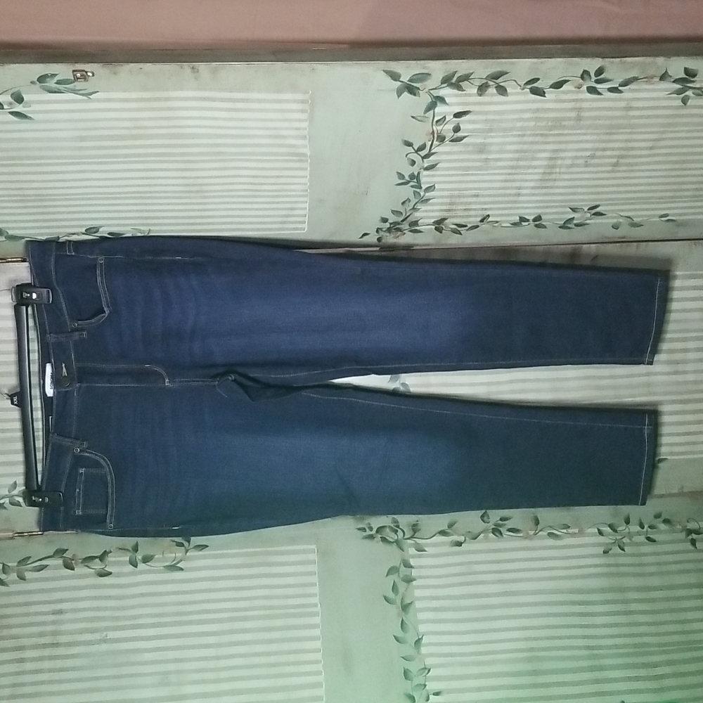 EUC Women's Plus size Skinny Jeans size 14